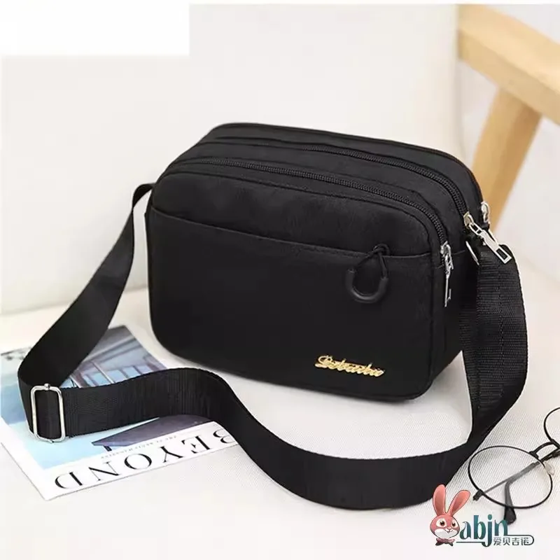 Ladies Multi-Layer Crossbody oulder Bag for Selling Goods And Stalls Casual Simple Sle Hobo Bag with Card ket
Ladies Multi-Layer Crossbody oulder Bag for Selling Goods And Stalls Casual Simple Sle Hobo Bag with Card ket