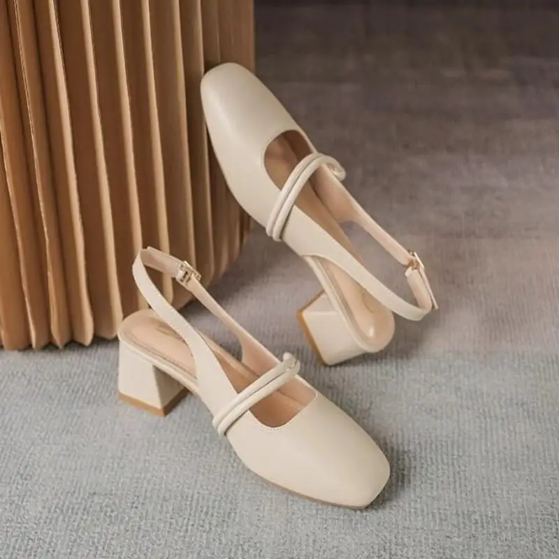 2026 Summer New Women Sandals, French Style Pearl Strap Closed Toe Block Mid Heel Fairy Style Daily Casual Shoes
2026 Summer New Women Sandals, French Style Pearl Strap Closed Toe Block Mid Heel Fairy Style Daily Casual Shoes