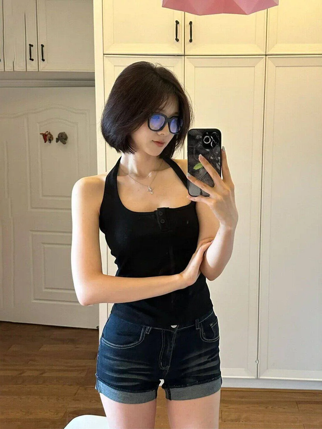 Deep Blue High Waist Skinny Straight Leg Denim Shorts Women's Summer New Style Washed Elastic Butt Hugging Hot Pants
Deep Blue High Waist Skinny Straight Leg Denim Shorts Women's Summer New Style Washed Elastic Butt Hugging Hot Pants