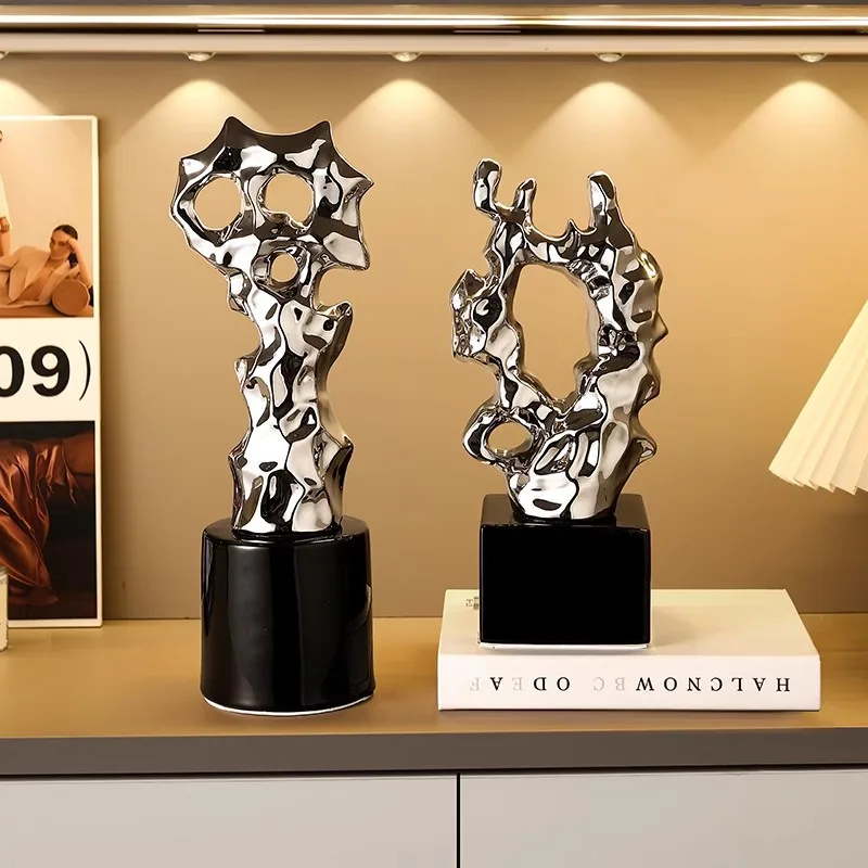 Light luxury high-end entrance ceramic ornaments home living room wine cabinet TV cabinet decoration creative housewarming gifts
Light luxury high-end entrance ceramic ornaments home living room wine cabinet TV cabinet decoration creative housewarming gifts
