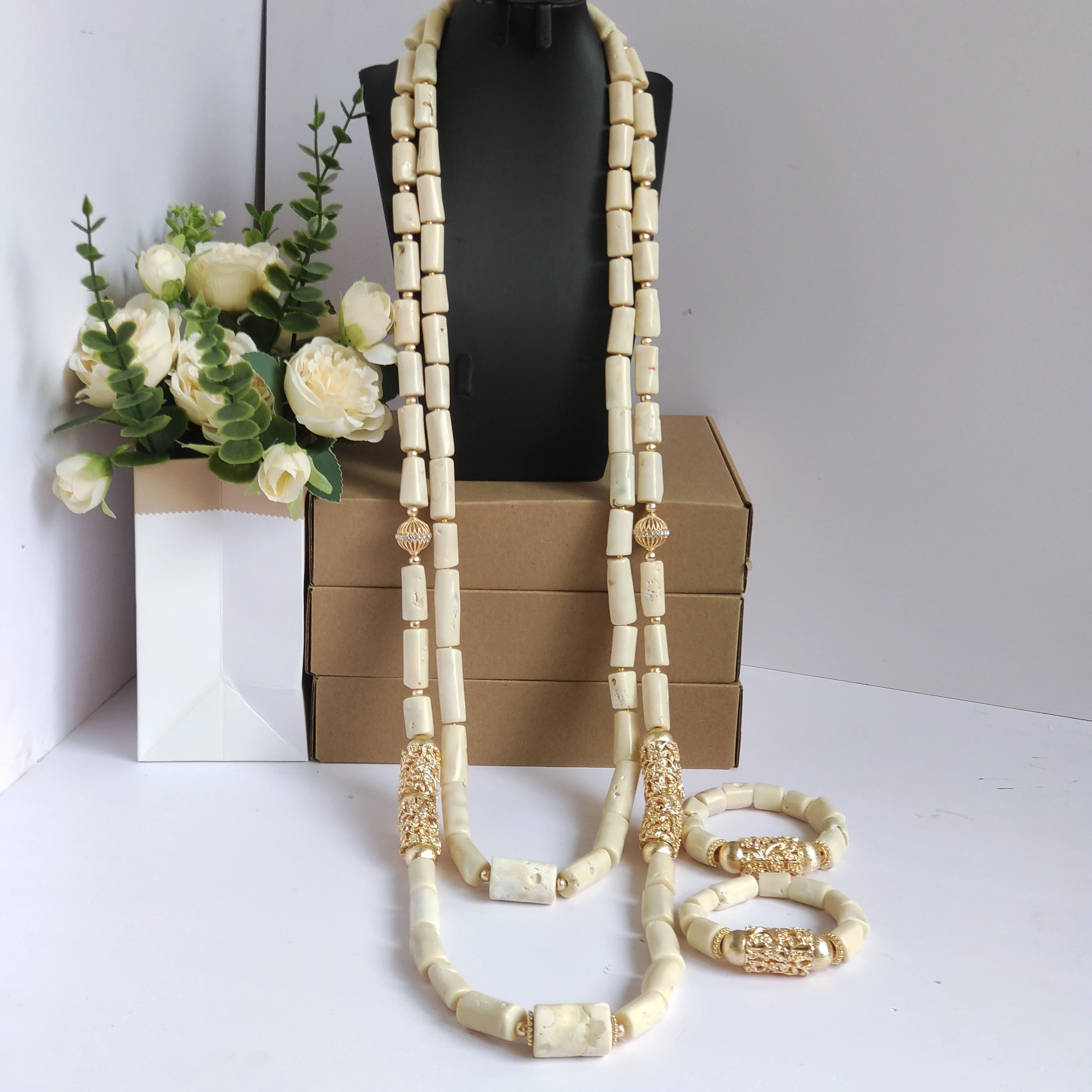 Real White Coral Beads Jewelry set for Men Nigerian Wedding Groom Necklace Bracelets
Real White Coral Beads Jewelry set for Men Nigerian Wedding Groom Necklace Bracelets