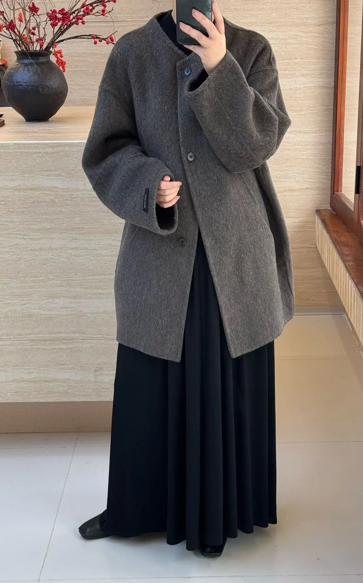 2026 Round-Neck Loose Medium-Length Jacket Autumn/Spring New Arrival Trench Coat College-Style Double-Faced Wool Coat for Women
2026 Round-Neck Loose Medium-Length Jacket Autumn/Spring New Arrival Trench Coat College-Style Double-Faced Wool Coat for Women