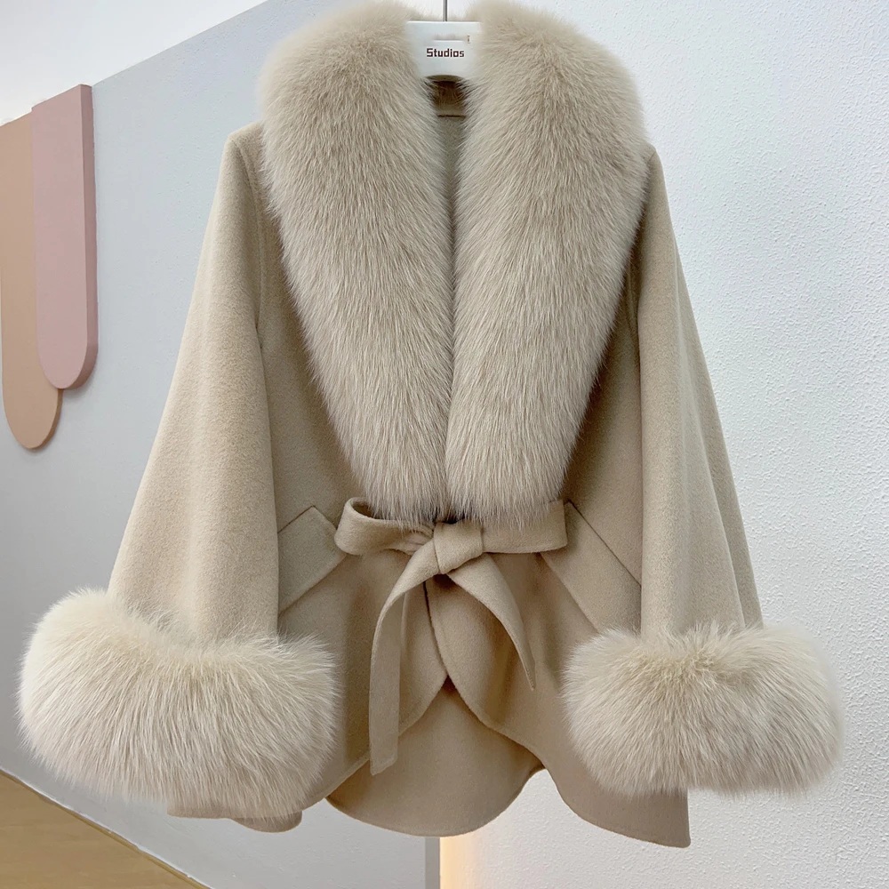 2023 Natural Fur Coat Winter Jacket Women Real Fox Fur Collar Cuffs Belt Cashmere Wool Woolen Ladies Outerwear Streetwear
2023 Natural Fur Coat Winter Jacket Women Real Fox Fur Collar Cuffs Belt Cashmere Wool Woolen Ladies Outerwear Streetwear