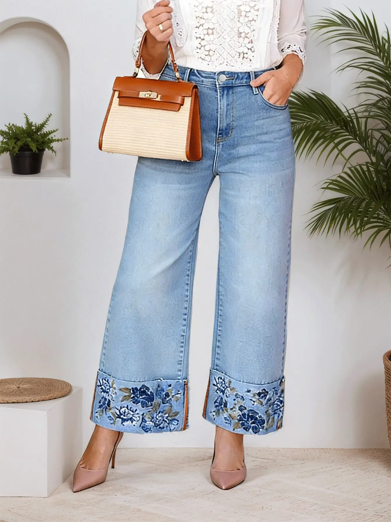Women's Embroidered Wide Leg Straight Leg Jeans - Casual Loose Fit Denim Pants
Women's Embroidered Wide Leg Straight Leg Jeans - Casual Loose Fit Denim Pants