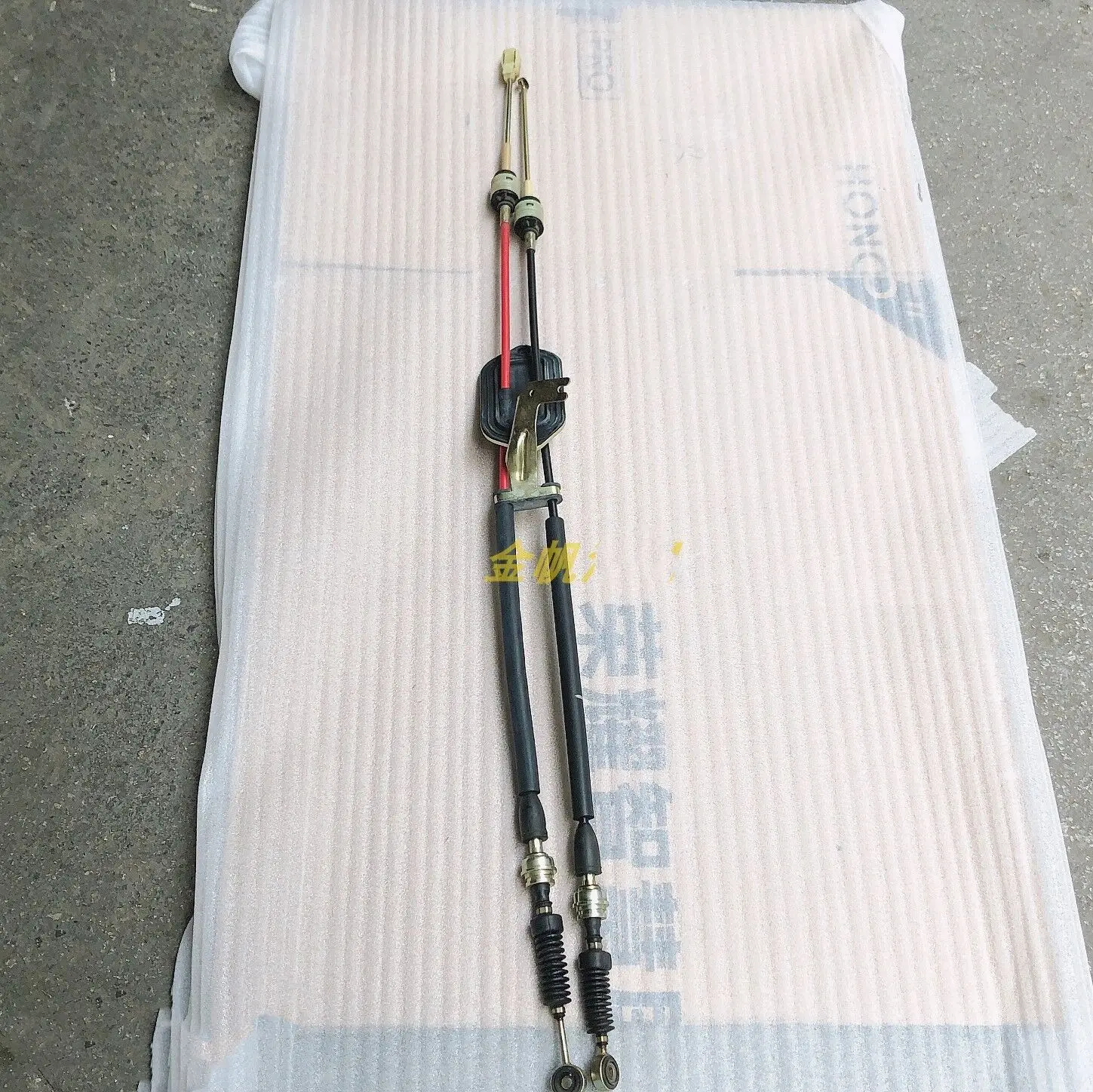 Auto parts high quality Manual Transmissions MT Selector Cable for Chinese LIFAN 530 X50
Auto parts high quality Manual Transmissions MT Selector Cable for Chinese LIFAN 530 X50