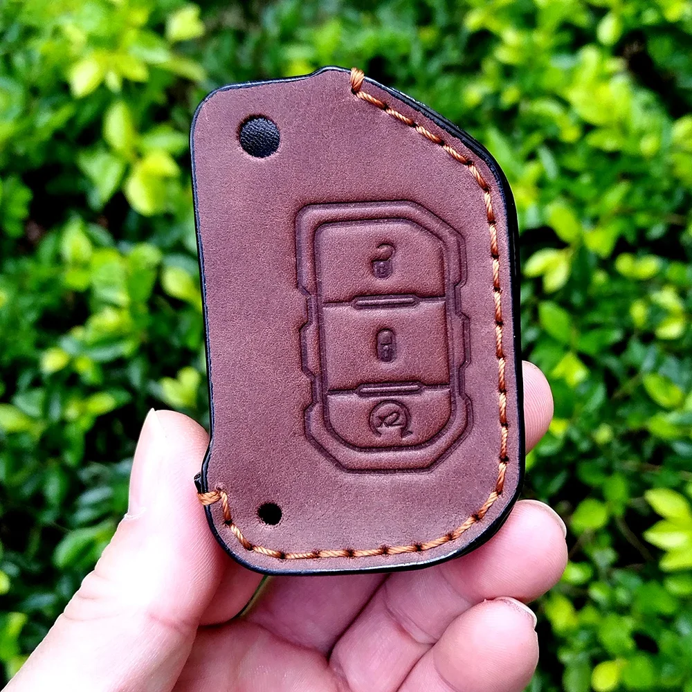 For Jeep Wrangler Gladiator JT JLU 3 Button Flip Folding Blade Remote Key FOB Silicone Protect Cover Case Skin Shell Hood Holder
For Jeep Wrangler Gladiator JT JLU 3 Button Flip Folding Blade Remote Key FOB Silicone Protect Cover Case Skin Shell Hood Holder