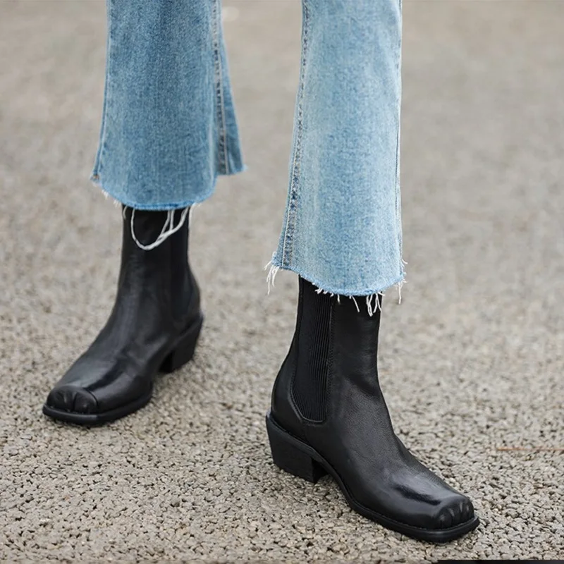 Square Toe Cowhide Vintage ShoesShort Boots Square Heel Ankle Boots Retro Style Winter Shoes Woman Slip On Spring Autumn Botas
Square Toe Cowhide Vintage ShoesShort Boots Square Heel Ankle Boots Retro Style Winter Shoes Woman Slip On Spring Autumn Botas