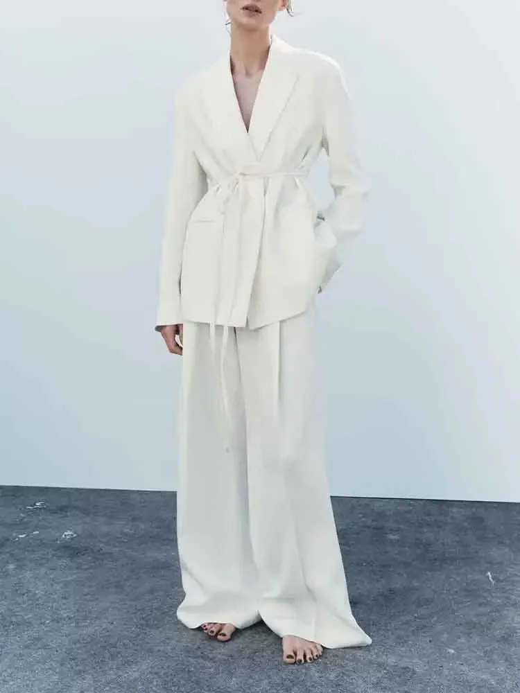 European style new women's fashion versatile temperament leisure lace-up suit high waist loose trousers suit
European style new women's fashion versatile temperament leisure lace-up suit high waist loose trousers suit