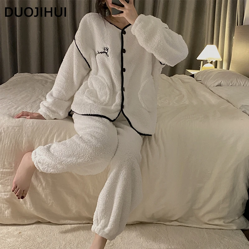 DUOJIHUI Winter Thick Two Piece Casual Home Pajamas for Women New Chic Button Cardigan Warm Soft Pant Simple Female Pajamas Set
DUOJIHUI Winter Thick Two Piece Casual Home Pajamas for Women New Chic Button Cardigan Warm Soft Pant Simple Female Pajamas Set