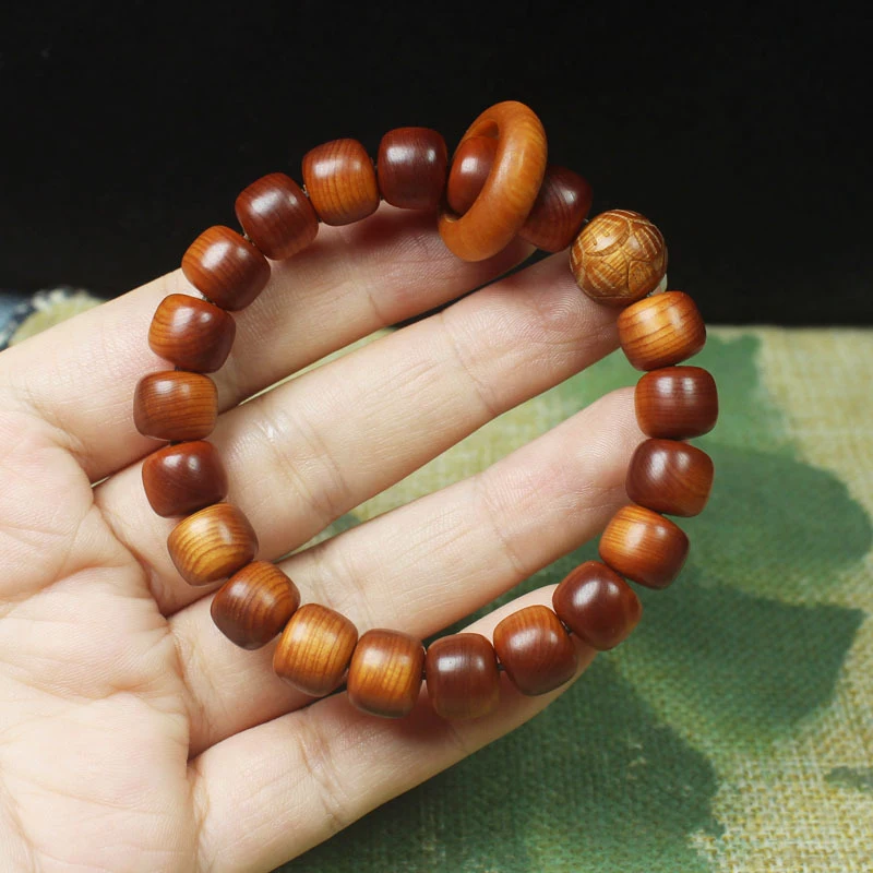 Banyan wood high-oil vintage-style beads 10mm bracelet with lotus flower design, unisex Buddhist bead jewelry
Banyan wood high-oil vintage-style beads 10mm bracelet with lotus flower design, unisex Buddhist bead jewelry