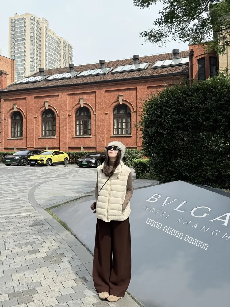 Yuu Cotton Vest Women's Stand Collar Svel Thin Casual Loose Slimming Versatile Top Zipper Closure Color Commute S...
Yuu Cotton Vest Women's Stand Collar Svel Thin Casual Loose Slimming Versatile Top Zipper Closure Color Commute S...