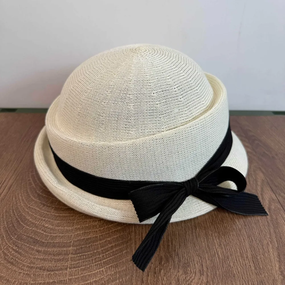 Elegant Bowknot Bow Topper Hat Knitted Thin Hepburn Style Formal Hat Flat-top Sunscreen Women Bucket Hat Spring Summer
Elegant Bowknot Bow Topper Hat Knitted Thin Hepburn Style Formal Hat Flat-top Sunscreen Women Bucket Hat Spring Summer
