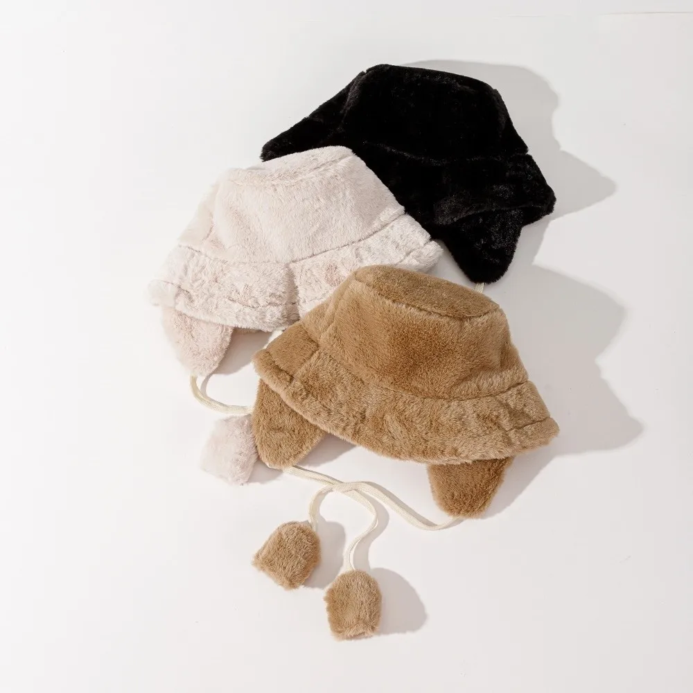 Кепка из меха ягненка, однотонная плюшевая панама, защита от холода, ветрозащитная зимняя рыбацкая шапка, теплая мягкая защитная шапка для ушей, мужская
Кепка из меха ягненка, однотонная плюшевая панама, защита от холода, ветрозащитная зимняя рыбацкая шапка, теплая мягкая защитная шапка для ушей, мужская