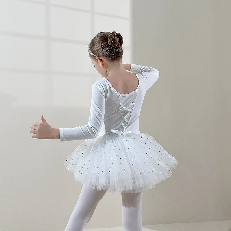 Long Sleeve Ballet Leotards Dance Dresses Toddler Girls Tutu Outfit Ballerina with Glitter Skirt Korea Design Princess Costume 
Long Sleeve Ballet Leotards Dance Dresses Toddler Girls Tutu Outfit Ballerina with Glitter Skirt Korea Design Princess Costume