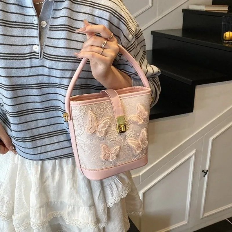 Ladies Leather Messenger Bag Crossbody - Elegant Shoulder Handbag For Women Fashion Forward
Ladies Leather Messenger Bag Crossbody - Elegant Shoulder Handbag For Women Fashion Forward