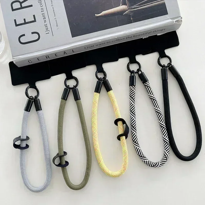 Phone Lanyard Universal Personalized Wrist Strap Short Mobile Phone Rope Portable Bag Keychain Anti-lost Mobile Phone Chain
Phone Lanyard Universal Personalized Wrist Strap Short Mobile Phone Rope Portable Bag Keychain Anti-lost Mobile Phone Chain