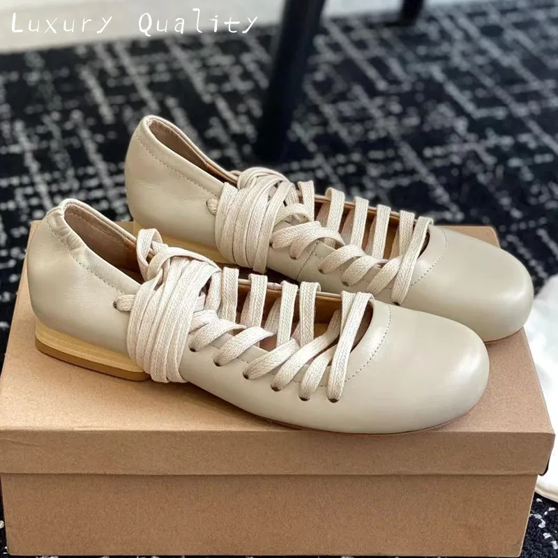 2024 Women's Summer Strap Fashion Design Round Head Flat Shoes Women's Strap Follow Shoes Casual Versatile
2024 Women's Summer Strap Fashion Design Round Head Flat Shoes Women's Strap Follow Shoes Casual Versatile