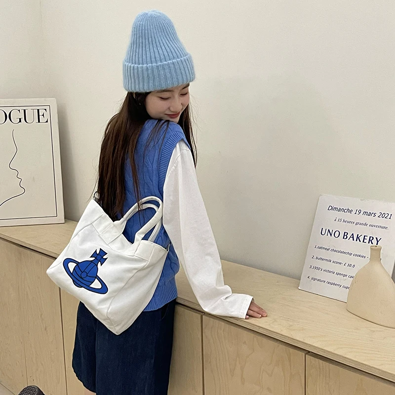 Sweet Casual Crossbody Bag - High-End Niche Modern Trendy Exquisite Design Suits Women's Retro Fashionable Versatile Looks 
Sweet Casual Crossbody Bag - High-End Niche Modern Trendy Exquisite Design Suits Women's Retro Fashionable Versatile Looks