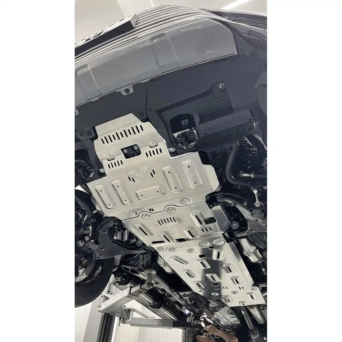 New Underbody Skid Plate Set for Lexus LX700 Engine Fuel Tank Lower Arm Protection
New Underbody Skid Plate Set for Lexus LX700 Engine Fuel Tank Lower Arm Protection