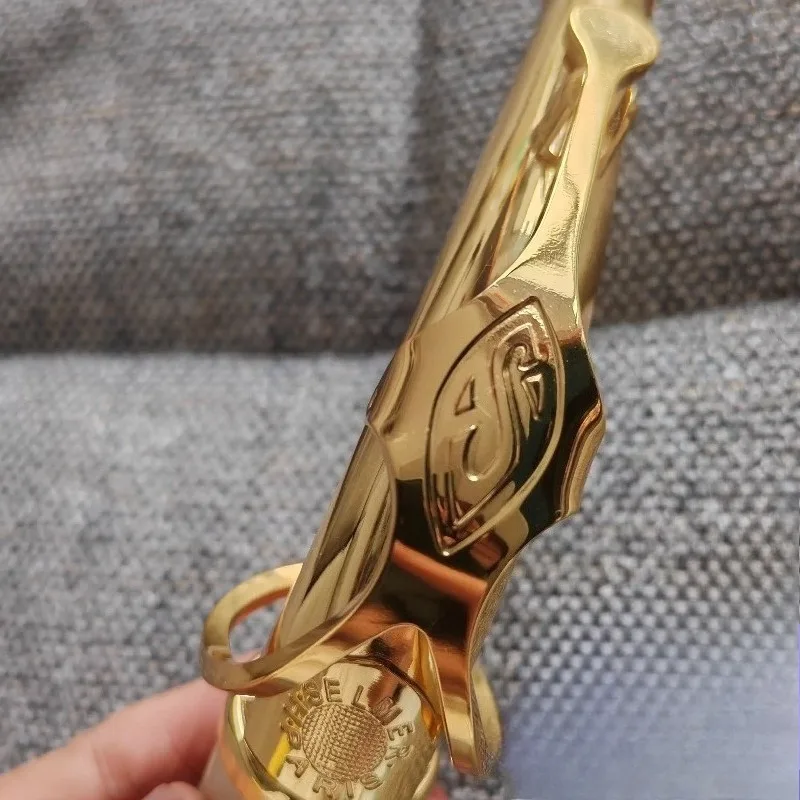 Гриф для саксофона, изгиб среднего диапазона, изгиб шеи, локоть, универсальная нить для саксофона кофейного золота, хороший звук
Гриф для саксофона, изгиб среднего диапазона, изгиб шеи, локоть, универсальная нить для саксофона кофейного золота, хороший звук