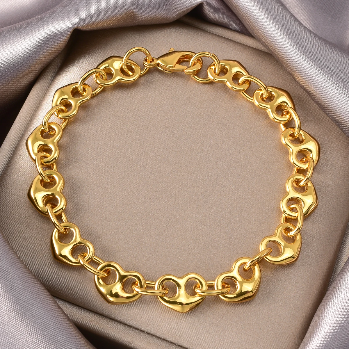 Нержавеющая сталь 316L, порожнистый комплект ювелирных изделий с резьбой в виде свиного носа, 18-каратное позолоченное ожерелье, браслет для женщин, регулируемый милый дизайн
Нержавеющая сталь 316L, порожнистый комплект ювелирных изделий с резьбой в виде свиного носа, 18-каратное позолоченное ожерелье, браслет для женщин, регулируемый милый дизайн