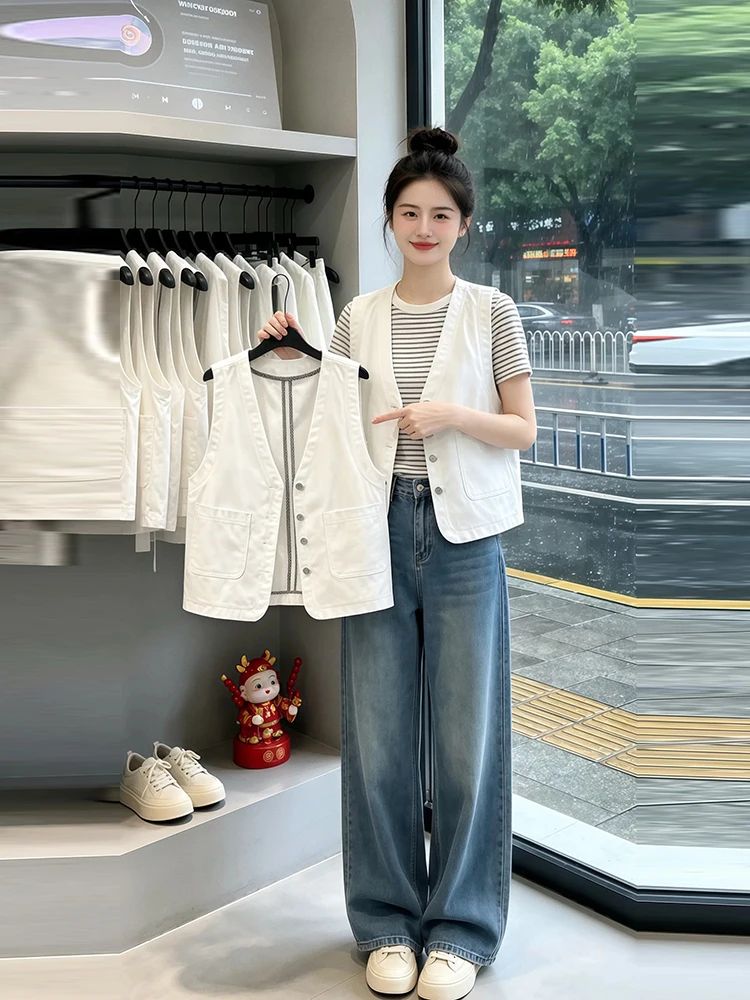 Simple Artistic Pure Color Workwear Vest Women's Summer New V-neck Loose Age-defying Sleeveless Shoulder Pad
Simple Artistic Pure Color Workwear Vest Women's Summer New V-neck Loose Age-defying Sleeveless Shoulder Pad