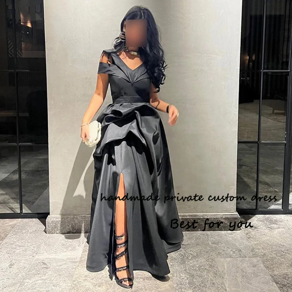 Black Satin A Line Prom Dresses with Slit V Neck Floor Length Formal Party Dress Arabic Dubai Evening Gowns for Women
Black Satin A Line Prom Dresses with Slit V Neck Floor Length Formal Party Dress Arabic Dubai Evening Gowns for Women