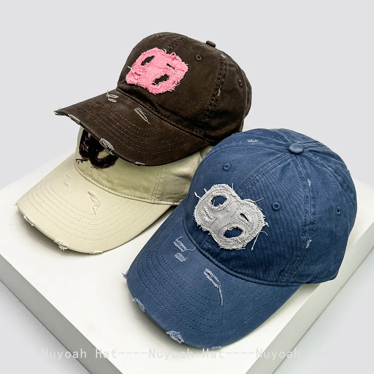 New Men Women Korean Patch Broken Style Distress Baseball Hats Sunshade Retro Versatile Personal Peaked Caps Fashion Personal
New Men Women Korean Patch Broken Style Distress Baseball Hats Sunshade Retro Versatile Personal Peaked Caps Fashion Personal