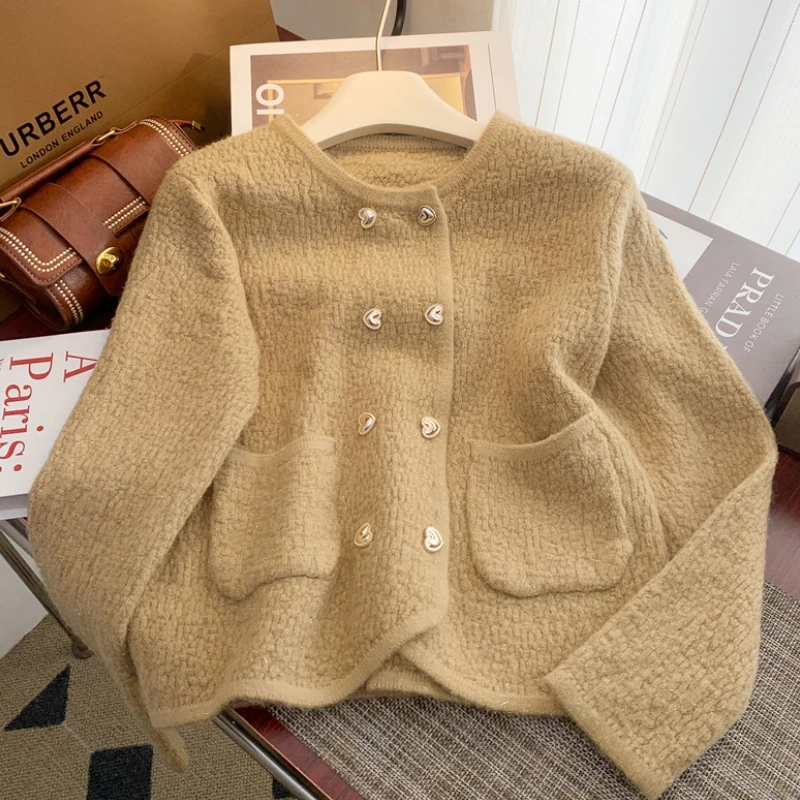 2024 Women Khaki Clothing Cardigan Knitting Sweater Long Sleeve Solid Cashmere Fashion Coat Female Cartoon Spring White Tops
2024 Women Khaki Clothing Cardigan Knitting Sweater Long Sleeve Solid Cashmere Fashion Coat Female Cartoon Spring White Tops