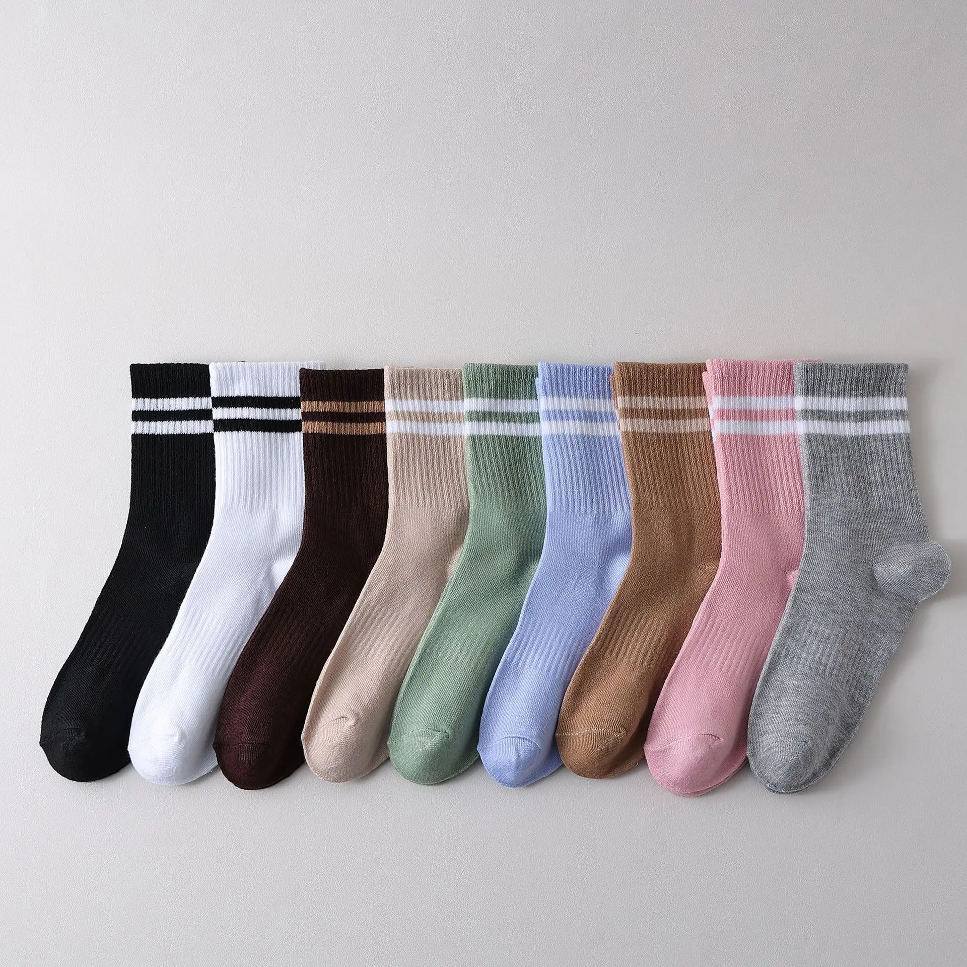 5/10 Pairs Ladies Mid-Tube Socks Solid Colour Autumn Winter Breathable Comfortable Sport Sweat Absorbent Man And Women's Socks
5/10 Pairs Ladies Mid-Tube Socks Solid Colour Autumn Winter Breathable Comfortable Sport Sweat Absorbent Man And Women's Socks