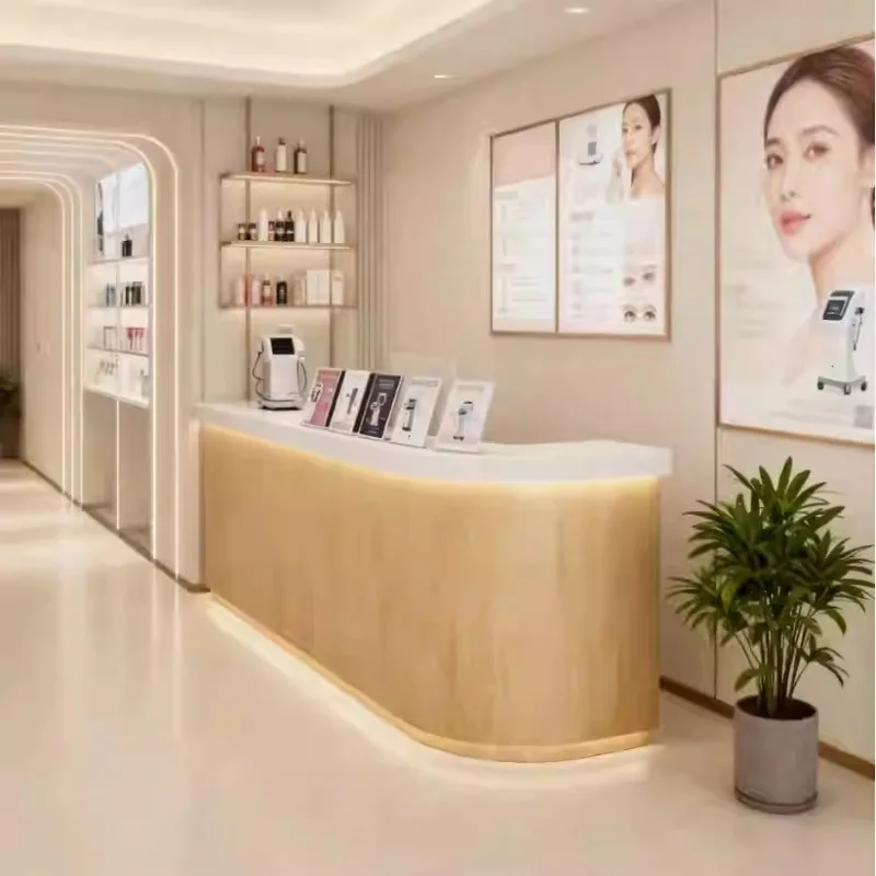 Простые косметические стойки регистрации Уникальные современные деревянные стойки регистрации с ящиками Дисплей Маленькая коммерческая мебель Mostrador De Tienda
Простые косметические стойки регистрации Уникальные современные деревянные стойки регистрации с ящиками Дисплей Маленькая коммерческая мебель Mostrador De Tienda