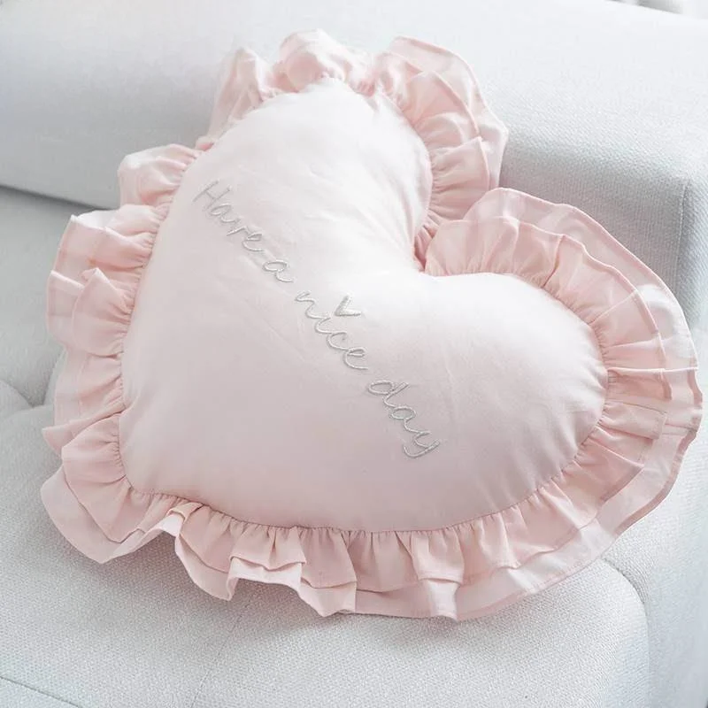 Ins Style Full Cotton Embroidered Pillow Car Cushion Multi-Functional Heart Shaped Detachable Waist Children's U-Shaped Pillow
Ins Style Full Cotton Embroidered Pillow Car Cushion Multi-Functional Heart Shaped Detachable Waist Children's U-Shaped Pillow