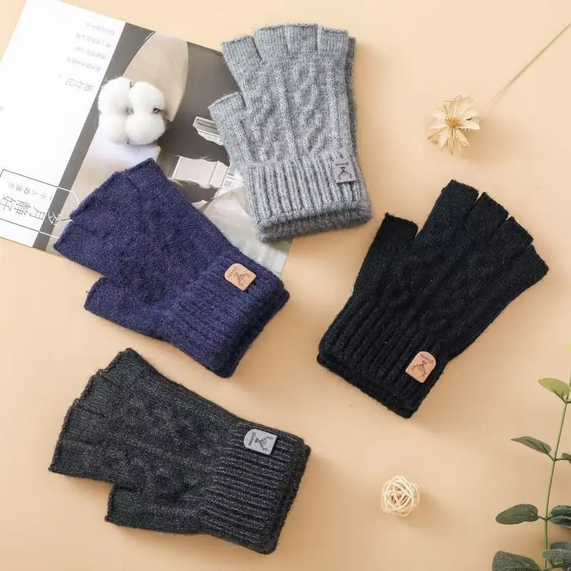 Half-finger Solid Color Student Winter Warmth Plus Velvet Thickened Writing Touch Screen Fingerless Riding Warm Gloves
Half-finger Solid Color Student Winter Warmth Plus Velvet Thickened Writing Touch Screen Fingerless Riding Warm Gloves