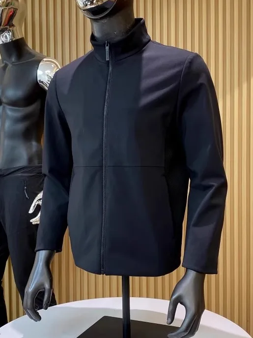 Высококачественная мужская повседневная куртка с воротником-стойкой и технологией Lo Technology для активного отдыха, дышащая, с подкладкой под подмышками, весна-осень, новая модель
Высококачественная мужская повседневная куртка с воротником-стойкой и технологией Lo Technology для активного отдыха, дышащая, с подкладкой под подмышками, весна-осень, новая модель