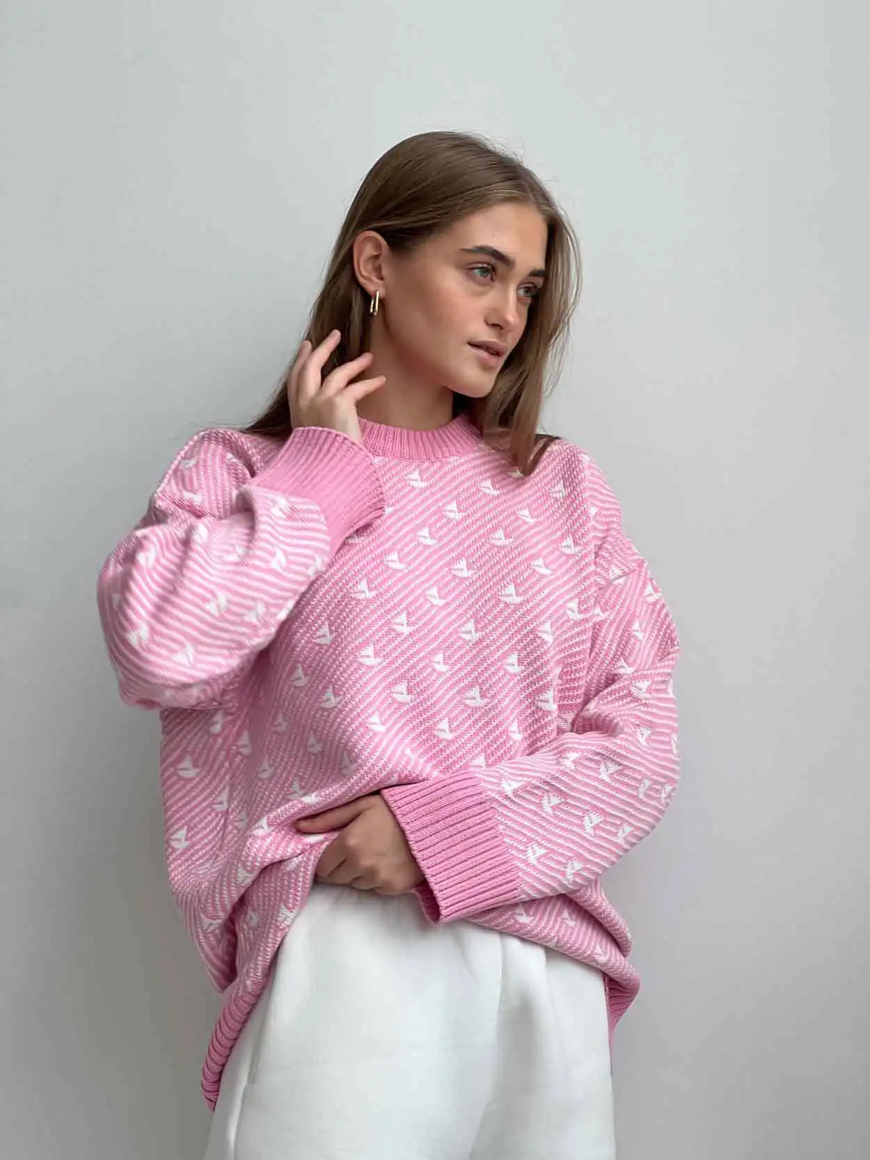 Женский пуловер свободного покроя, универсальный Повседневный модный вязаный жаккардовый свитер с длинным рукавом и узором в парусном стиле, Осень-зима
Женский пуловер свободного покроя, универсальный Повседневный модный вязаный жаккардовый свитер с длинным рукавом и узором в парусном стиле, Осень-зима