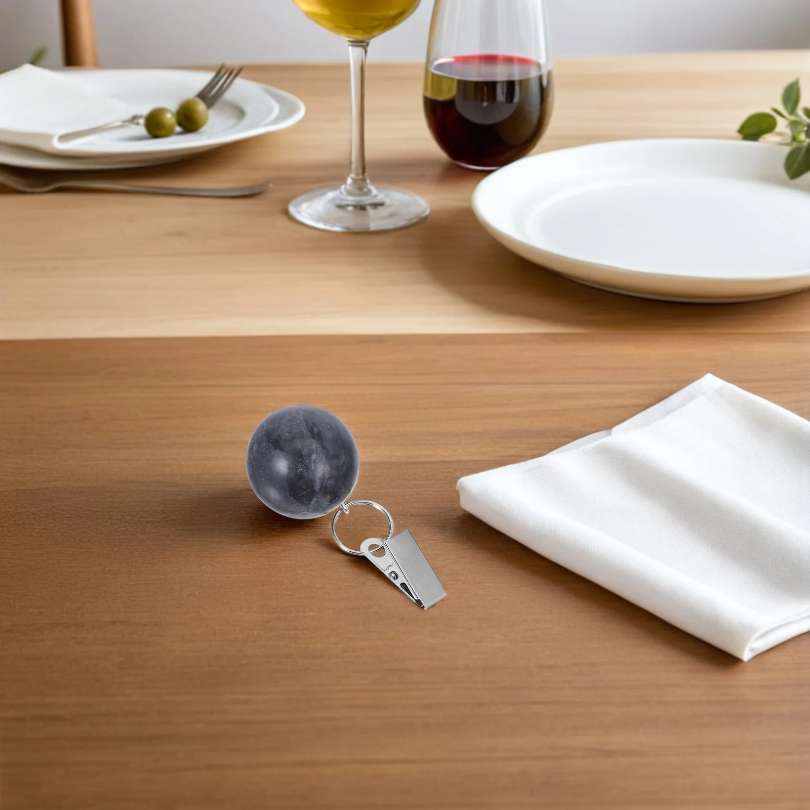 2Pcs Marble Tablecloth Clips Windproof Heavy Duty Table Cover Holder Clamps Creative Pendant Design Outdoor Picnic
2Pcs Marble Tablecloth Clips Windproof Heavy Duty Table Cover Holder Clamps Creative Pendant Design Outdoor Picnic