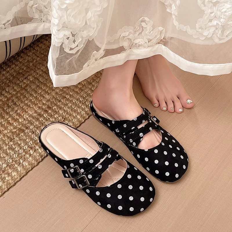 Polka Dot Flat Flops for Women Summer 2026 Spring and Summer New French Style Bow Sandals
Polka Dot Flat Flops for Women Summer 2026 Spring and Summer New French Style Bow Sandals