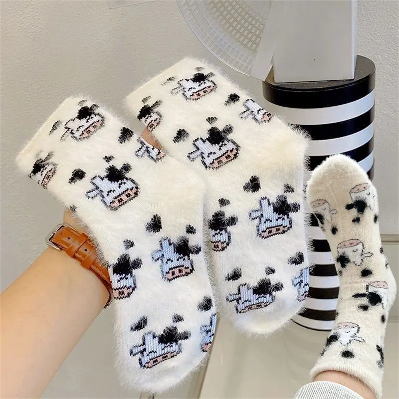 Kawaii Milk Cow Autumn Socks Women Thicken Cashmere Middle Tube Socks Sweet Girls Soft Warm Korean Outwear Floor Wear Socks
Kawaii Milk Cow Autumn Socks Women Thicken Cashmere Middle Tube Socks Sweet Girls Soft Warm Korean Outwear Floor Wear Socks
