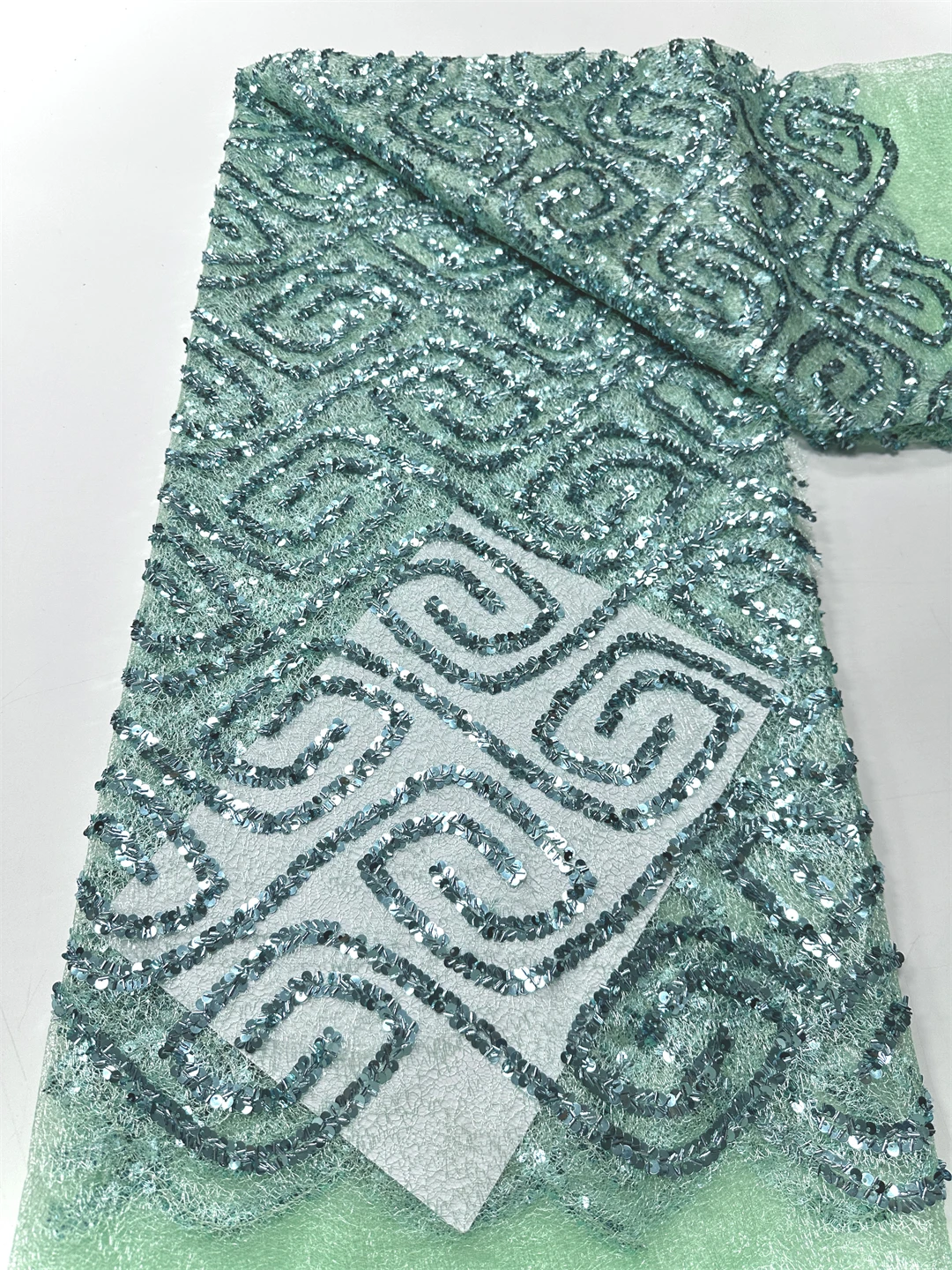 African Lace Fabric Sequins Embroidery Beaded Nigerian Bridal 2026 High Quality Lace French Lace Fabric For Wedding Dress
African Lace Fabric Sequins Embroidery Beaded Nigerian Bridal 2026 High Quality Lace French Lace Fabric For Wedding Dress