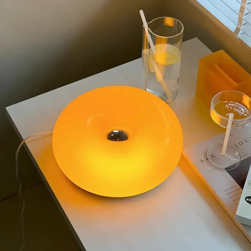 Nordic Sense of Atmosphere Originality Table Lamps Modern Designer High-end Table Lamps Bedroom Indoor Lighting Tischlampe HBTL 
Nordic Sense of Atmosphere Originality Table Lamps Modern Designer High-end Table Lamps Bedroom Indoor Lighting Tischlampe HBTL