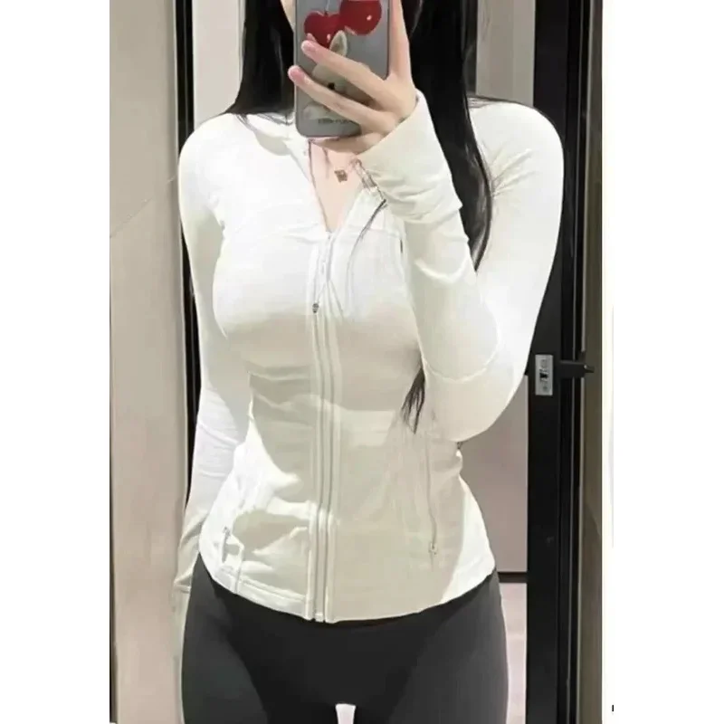 Y2k Street New Yoga Clothes Stand Collar Female Zipper Jacket Slim Long Sleeve Jacket Quick-Drying Outdoor Running fitness top
Y2k Street New Yoga Clothes Stand Collar Female Zipper Jacket Slim Long Sleeve Jacket Quick-Drying Outdoor Running fitness top