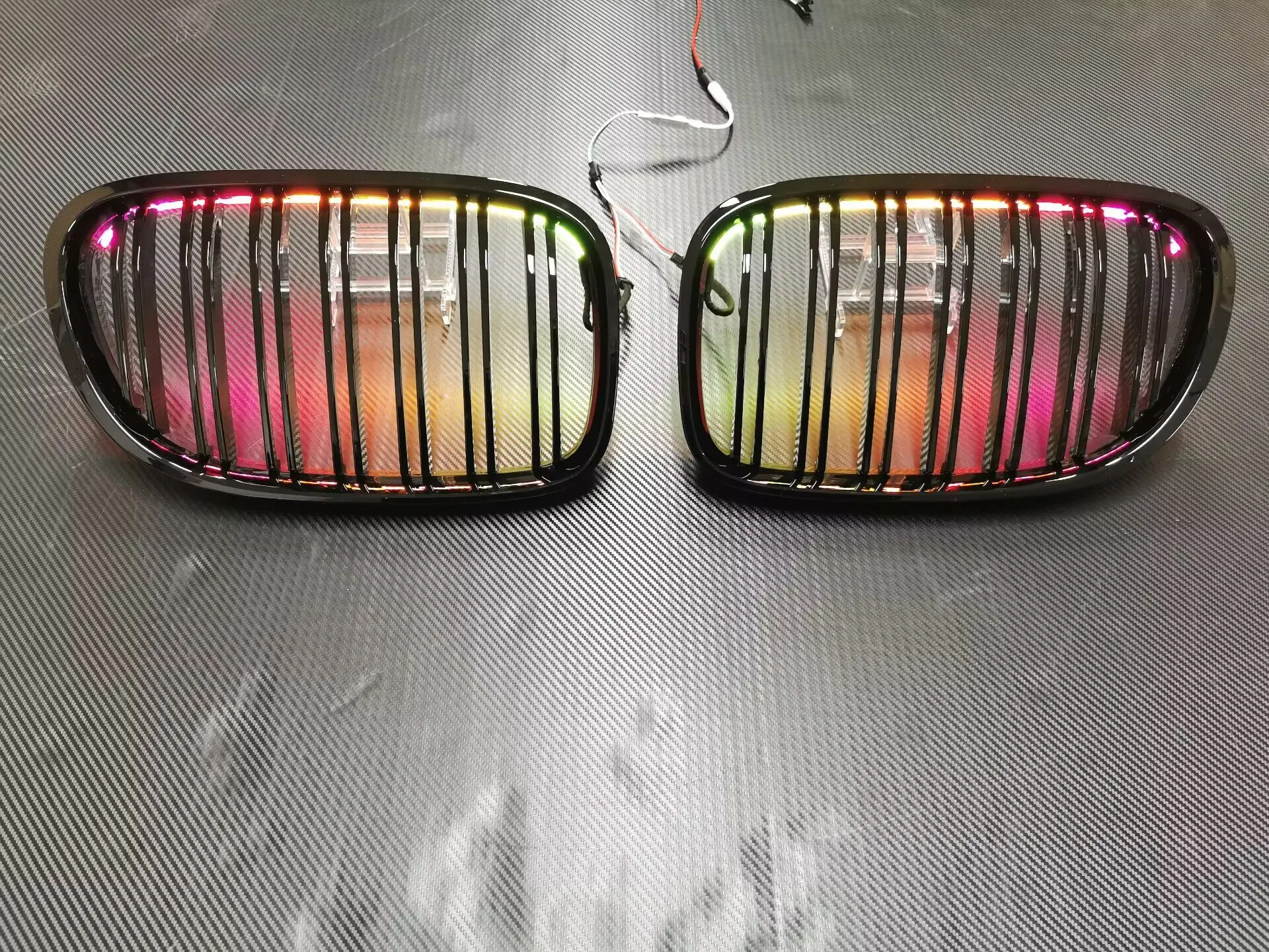 2009-2015 For BMW F01 F02 F03 F04 740i 750li 760li Gloss Blackcolorful illuminated and Black grille for piano finish. Suitable
2009-2015 For BMW F01 F02 F03 F04 740i 750li 760li Gloss Blackcolorful illuminated and Black grille for piano finish. Suitable