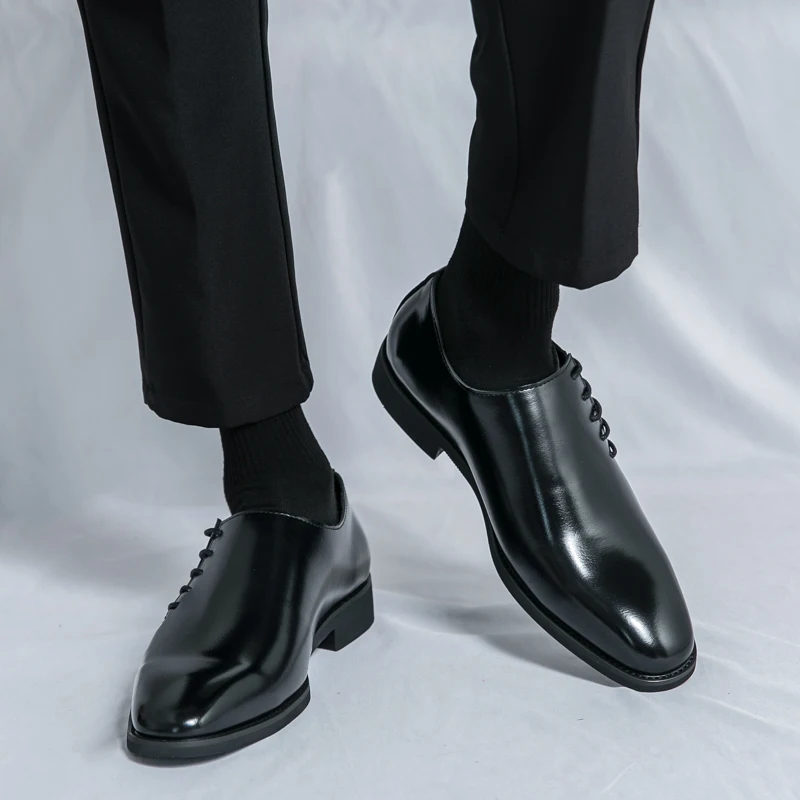 Autumn Simple and Versatile Gentleman Wedding Shoes Season British Pointed Casual Business Dress Shoes Breathable Wedding Shoes
Autumn Simple and Versatile Gentleman Wedding Shoes Season British Pointed Casual Business Dress Shoes Breathable Wedding Shoes