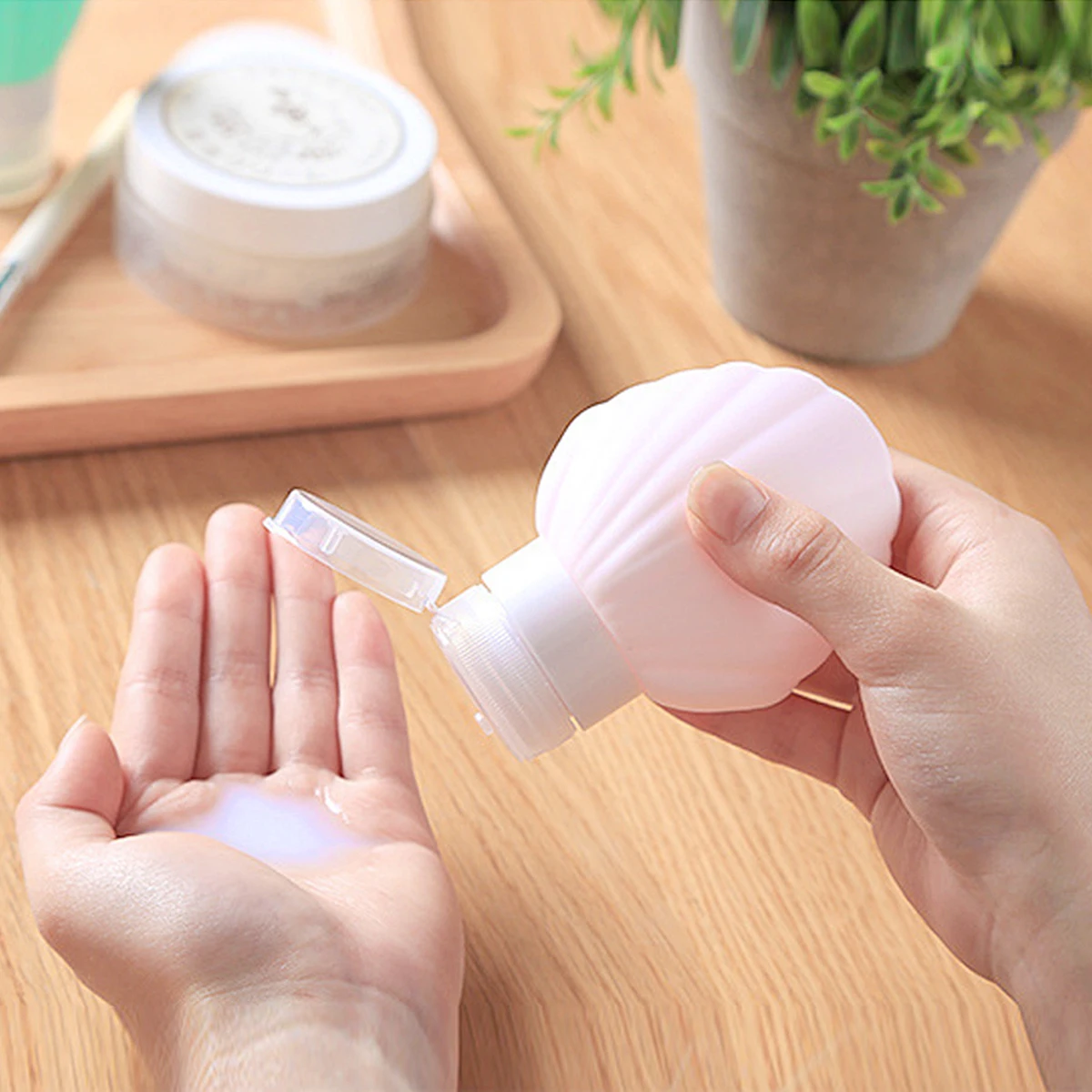 4Pcs Portable Silicone Subpackaging Bottle Emulsion Essential Oil Empty Travel Accessories Refillable Set 40ml
4Pcs Portable Silicone Subpackaging Bottle Emulsion Essential Oil Empty Travel Accessories Refillable Set 40ml