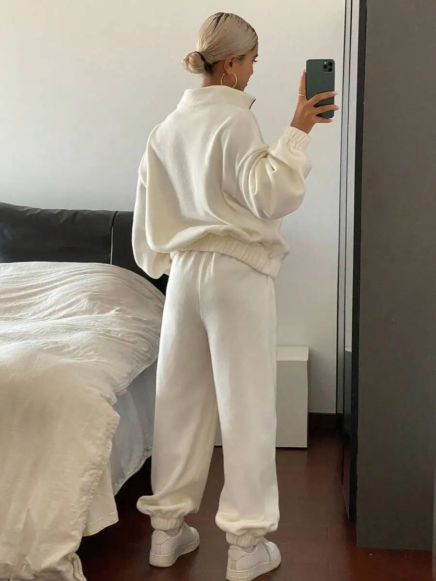 Women Loose Long Sleeve Pullover Top And Casual Pants Set Fall Winter Lounge Wear
Women Loose Long Sleeve Pullover Top And Casual Pants Set Fall Winter Lounge Wear