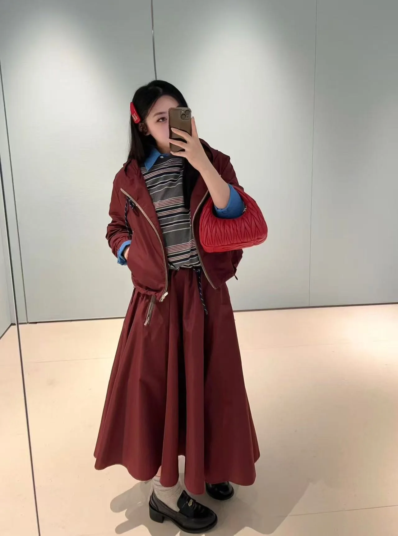 Ladies Fashion Windbreaker Set Drawstring Zipper Vest/Jacket + Shorts/Skirt 2PCS Tracksuit
Ladies Fashion Windbreaker Set Drawstring Zipper Vest/Jacket + Shorts/Skirt 2PCS Tracksuit