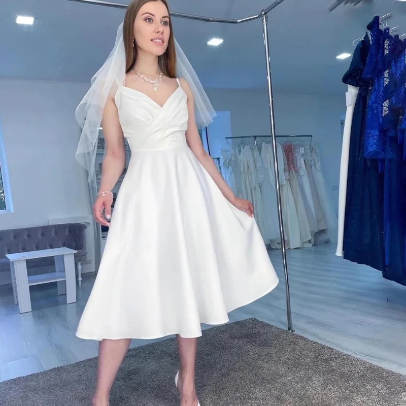 Wholesale Short Simple Satin Wedding Dress Party Spaghetti Strap Sleeveless for Women Bridal Gowns vestidos de novia
Wholesale Short Simple Satin Wedding Dress Party Spaghetti Strap Sleeveless for Women Bridal Gowns vestidos de novia