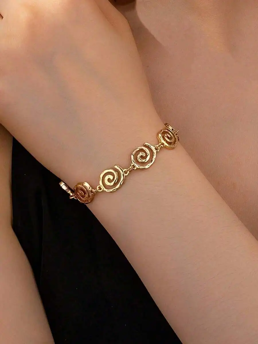 1pc Fashion Symbol Minimalist Versatile Elegant Niche High-End Bracelet For Women, Daily Commute Wear
1pc Fashion Symbol Minimalist Versatile Elegant Niche High-End Bracelet For Women, Daily Commute Wear