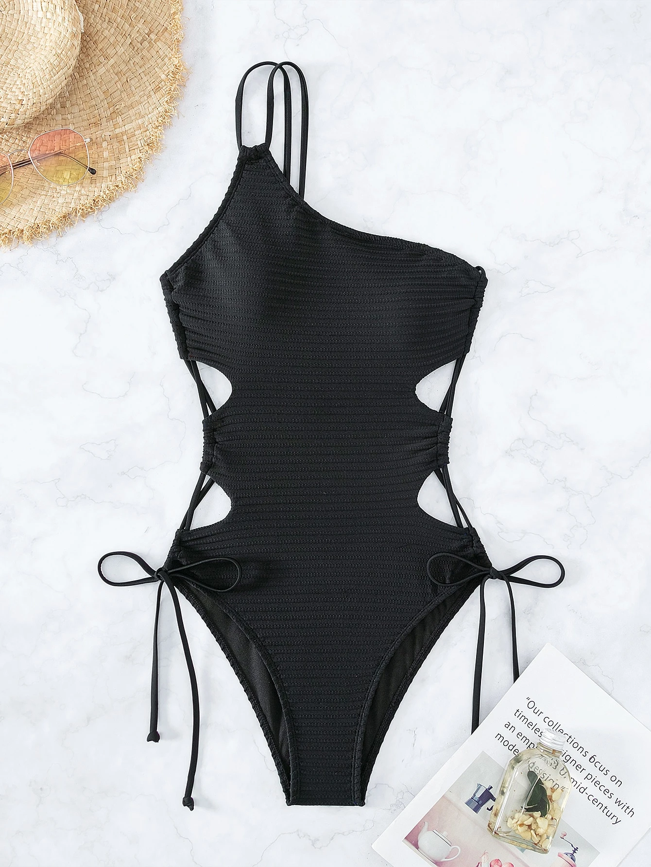 2025 New One-piece Bikini Solid Color Cutout Straps Sexy Swimwear Women's Beach Slim All-in-One Swimsuit
2025 New One-piece Bikini Solid Color Cutout Straps Sexy Swimwear Women's Beach Slim All-in-One Swimsuit