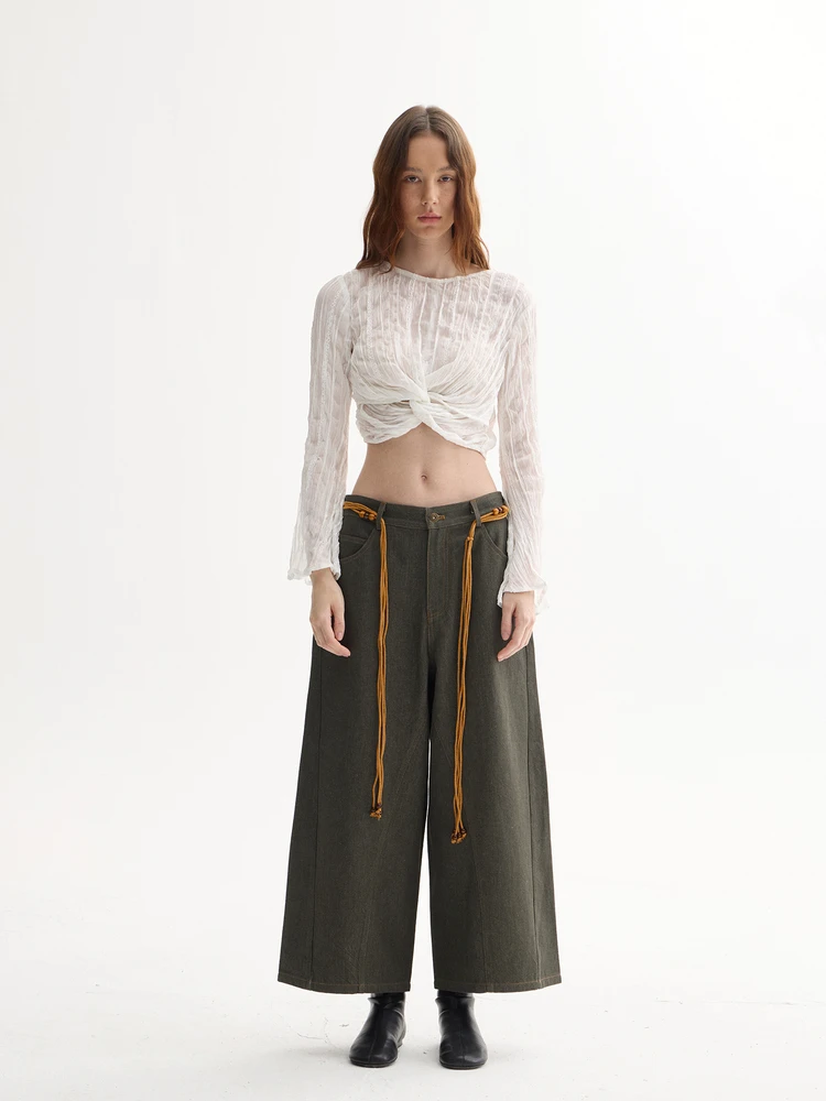 Furifuri French Sle Slim Fit irt with Pleated Textures Cross Design Bell Sves ort Length Women's Premium Quali Top
Furifuri French Sle Slim Fit irt with Pleated Textures Cross Design Bell Sves ort Length Women's Premium Quali Top